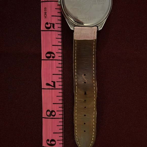 Vintage Pink Guess Leather Strap Watch - Picture 5 of 9